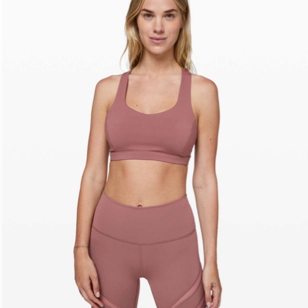 LuluLemon Free to be Serene Bra - Salmon Color - Size 8